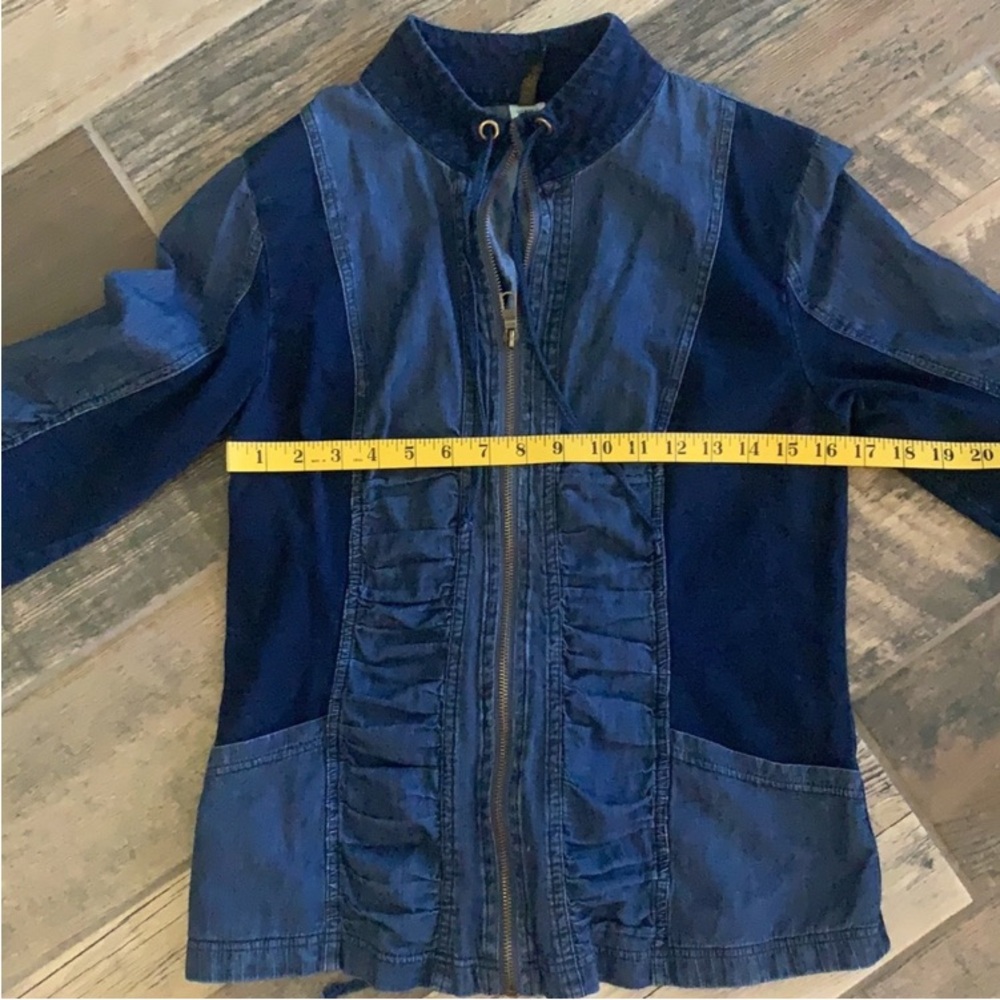 XCVI Denim Blue Women's Shacket - Picture 9 of 14